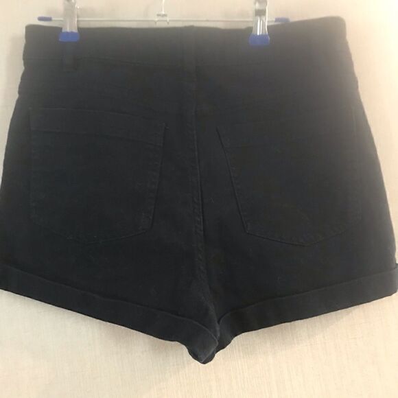 Forever 21 black short shorts size medium two pockets and zipper Women’s - Picture 13 of 14